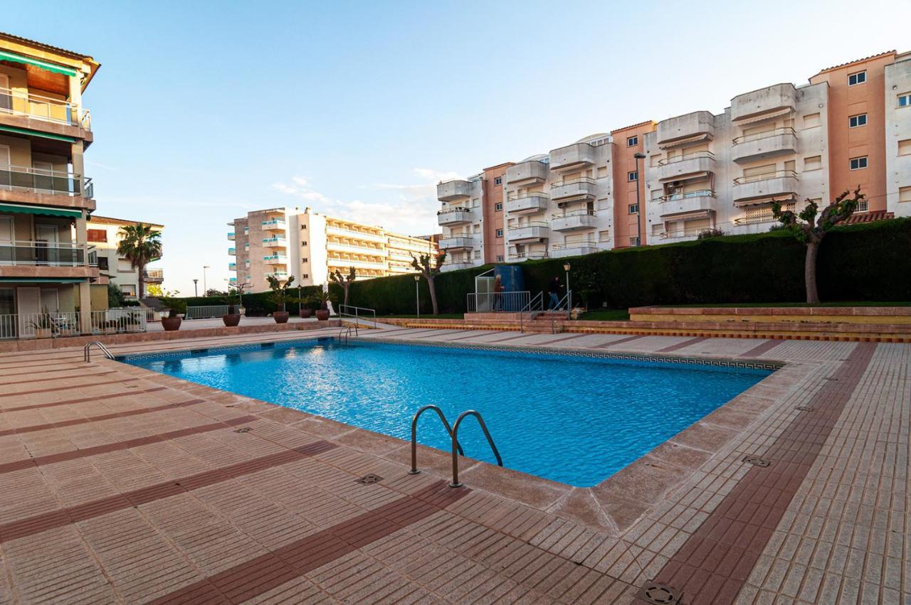 Near Beaches Large Private Patio, Aircon & Community Pool Coma-Ruga Extérieur photo