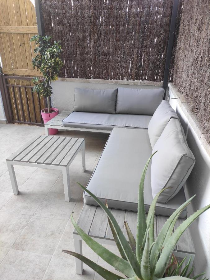 Near Beaches Large Private Patio, Aircon & Community Pool Coma-Ruga Extérieur photo